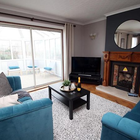 Becky'S Bungalow By Ty Sa -Spacious 4 Bed Bungalow Cardiff Exterior foto