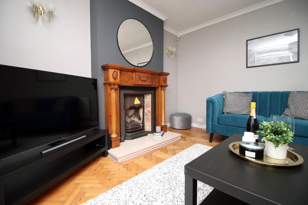 Becky'S Bungalow By Ty Sa -Spacious 4 Bed Bungalow Cardiff Exterior foto