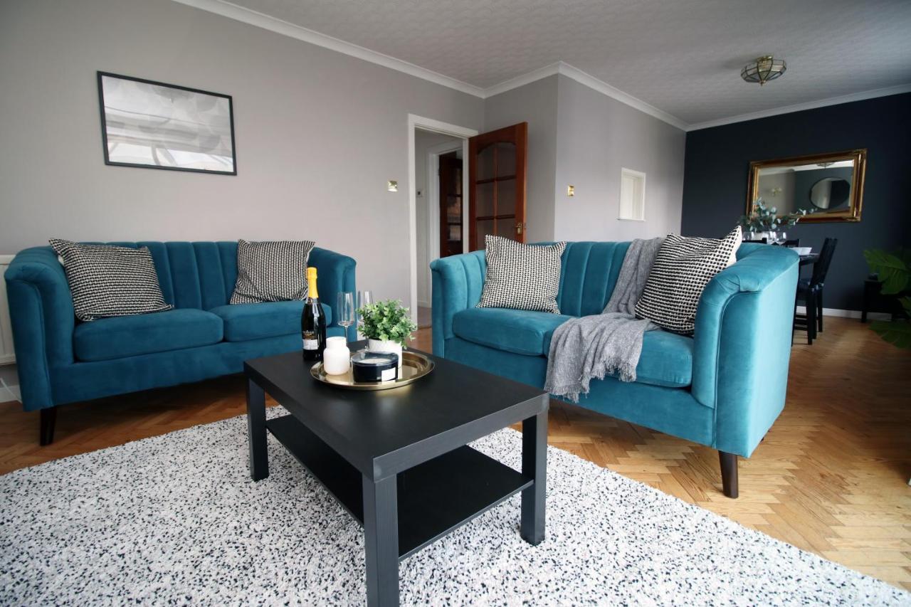 Becky'S Bungalow By Ty Sa -Spacious 4 Bed Bungalow Cardiff Exterior foto